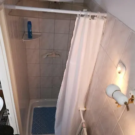 Liszt Apartman Διαμέρισμα Σζομπαθέλι